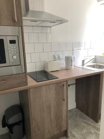 Lancaster Studio Apartments Лестър Екстериор снимка